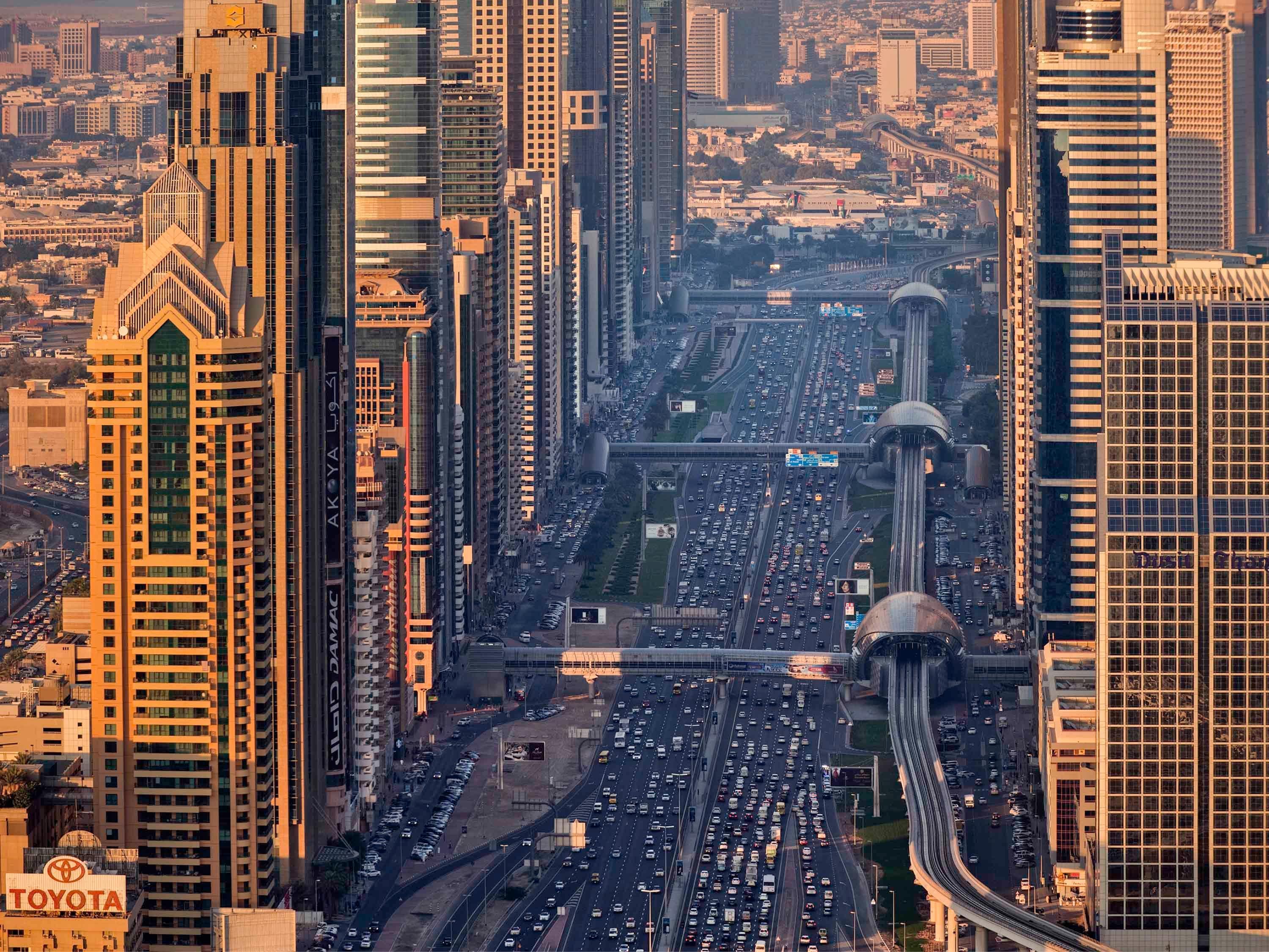 Crowne Plaza - Dubai Jumeirah By Ihg Exterior photo Traffic in Dubai