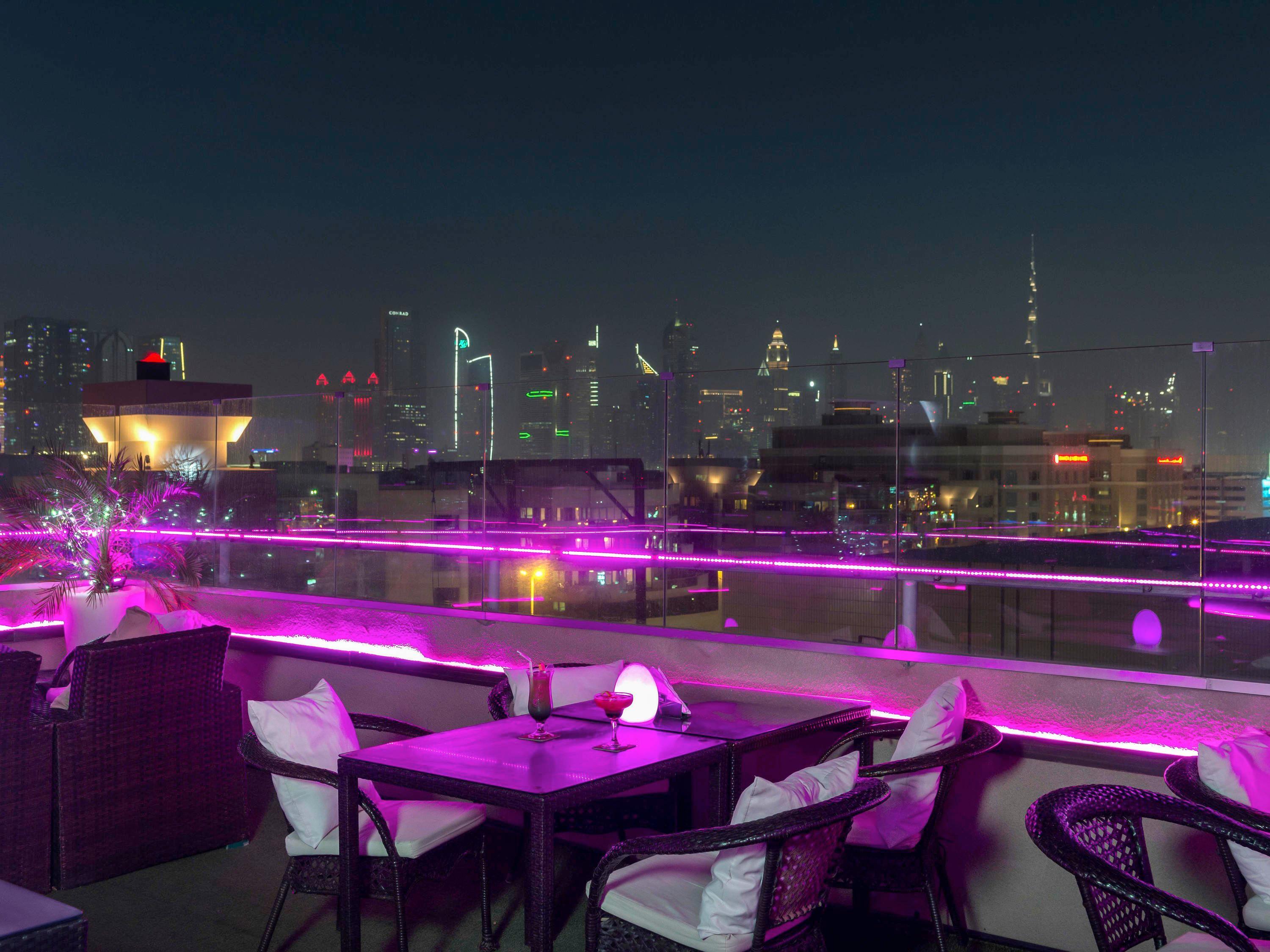 Crowne Plaza - Dubai Jumeirah By Ihg Exterior photo View from the rooftop lounge