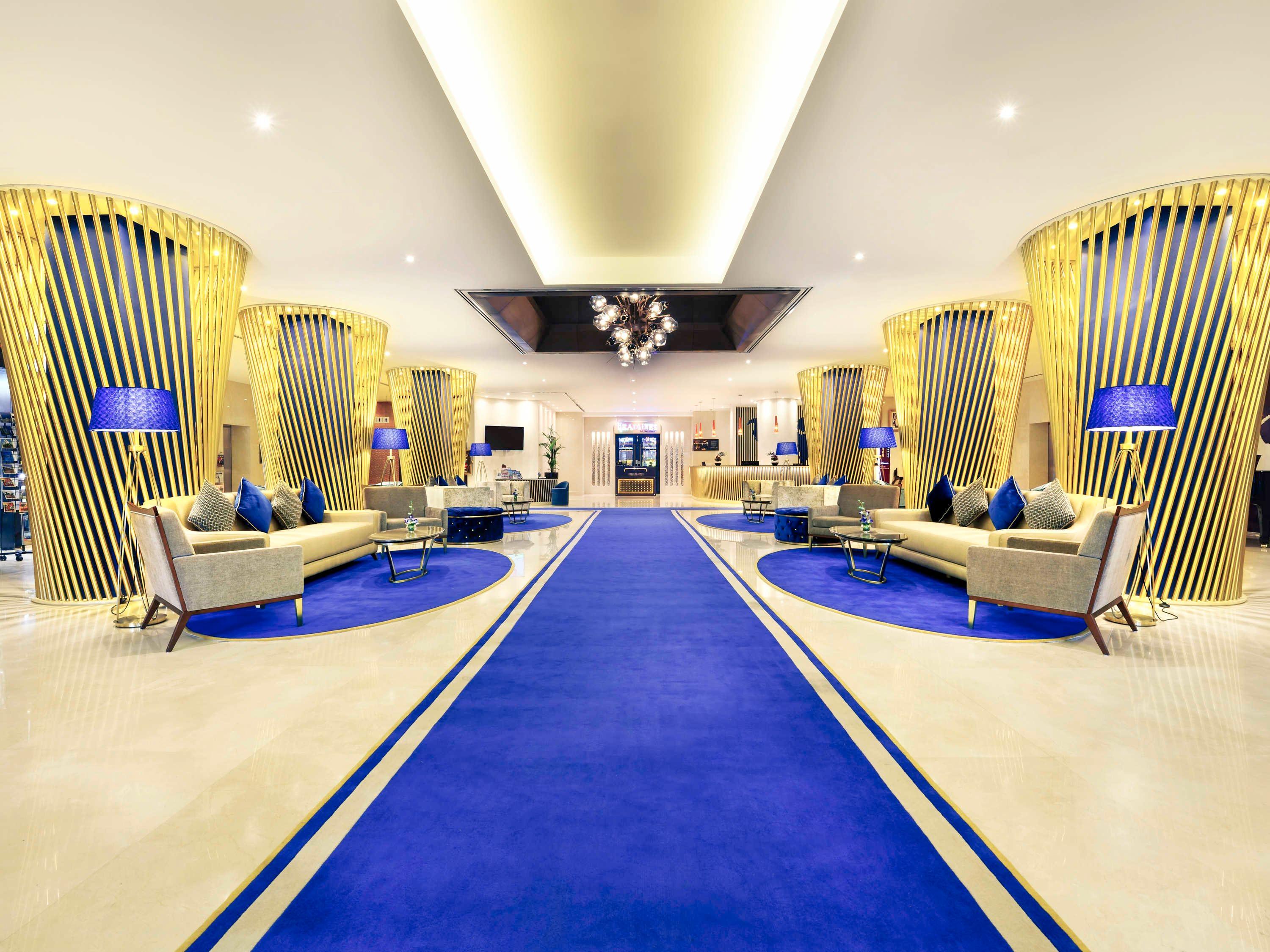 Crowne Plaza - Dubai Jumeirah By Ihg Exterior photo The lobby of the hotel